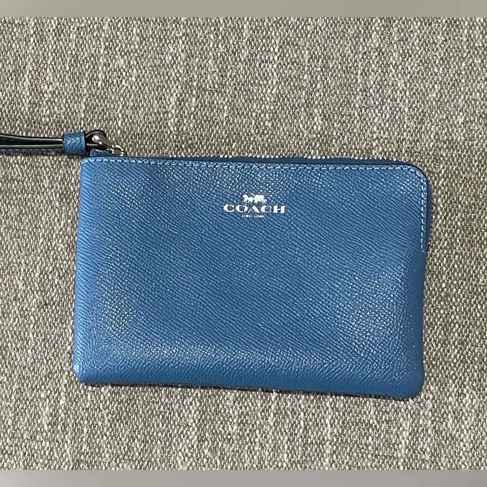 Coach Blue Leather Zip Wristlet